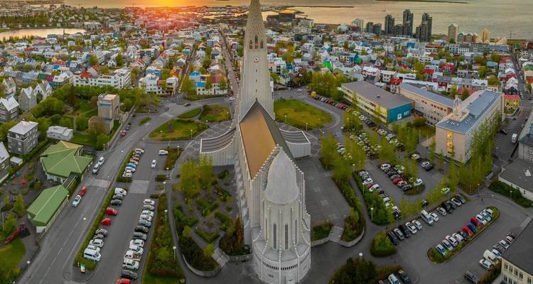 Circuito autoguiado en coche de 3 días - Escala en Islandia - Snaeland Travel 9