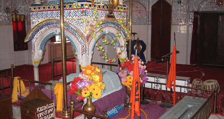 Gurdwara Panja Sahib Tour - Gypsy Traces and Tours 6