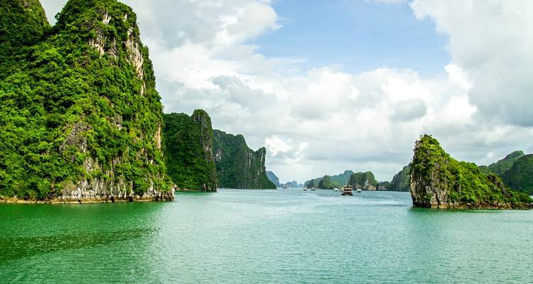 12 Días Descubre Laos y Vietnam. - STM Tours LLC 9