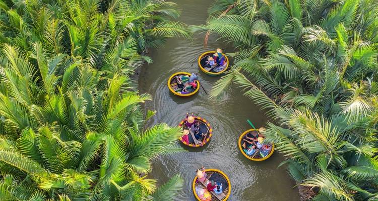 Excursión Privada en Tierra: Encantadora Ciudad Antigua de Hoi An y Barcos de Cestas de Bambú Desde el Puerto de Chan May o Tien Sa - Up Travel Vietnam 10