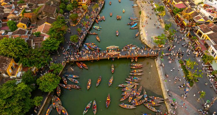 Excursión Privada en Tierra: Encantadora Ciudad Antigua de Hoi An y Barcos de Cestas de Bambú Desde el Puerto de Chan May o Tien Sa - Up Travel Vietnam 4