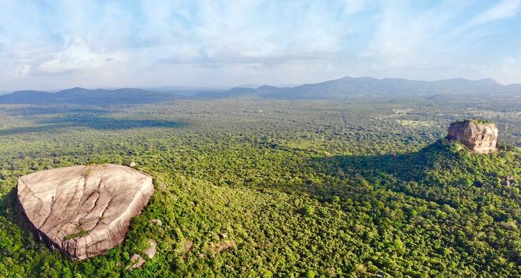 Sri Lanka Express 15 Tourist Spots in 6 days & Drop at South Beach - showlanka tours  3