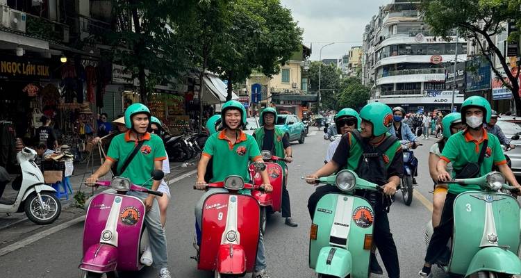 Circuito guiado en vespa por los buenos días de Hanoi - Old Quarter Travel 7