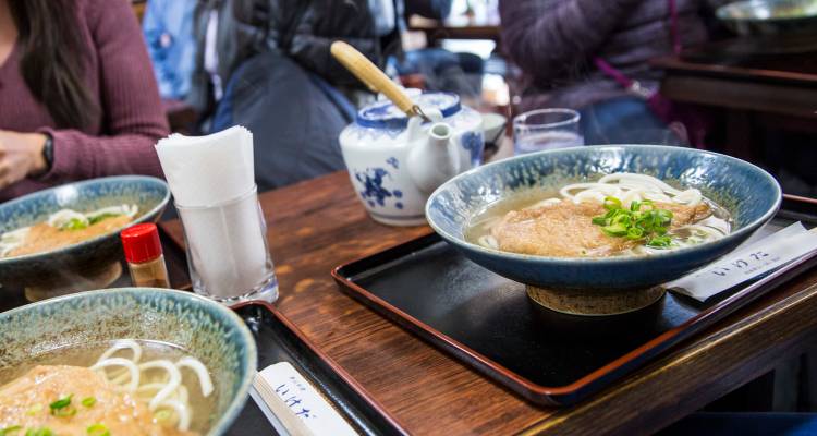 De Corea a Japón: Comidas épicas y luces brillantes - G Adventures 1
