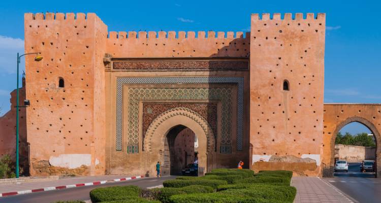 Discover Morocco's Majesty: 10 Days Journey from Tangier To Sahara Desert - Voyagiste Maroc 8