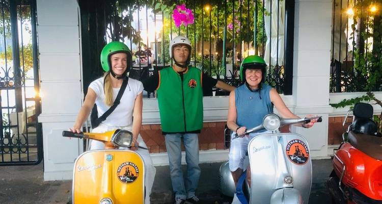 Recorrido en Vespa por el interior de Sai Gon por la mañana/tarde - Old Quarter Travel 3
