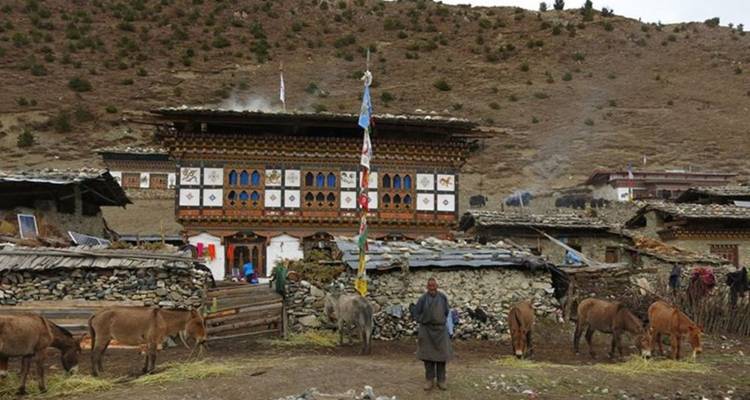 Trek aux sources d'eau chaude de Gasa - Nepal Social Treks 4