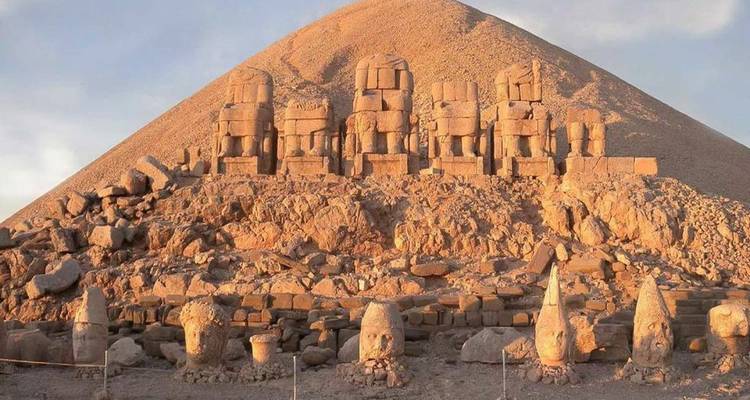 Excursión de 2 noches a Nemrut, Sanliurfa y Harran desde Capadocia - Emoji Tourism 3