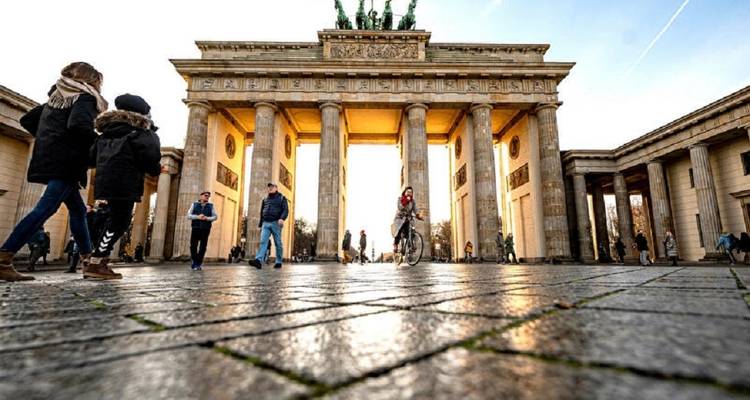 Circuit en Europe du Nord (réservation minimum de 2 personnes) - Smart Travel OU 9