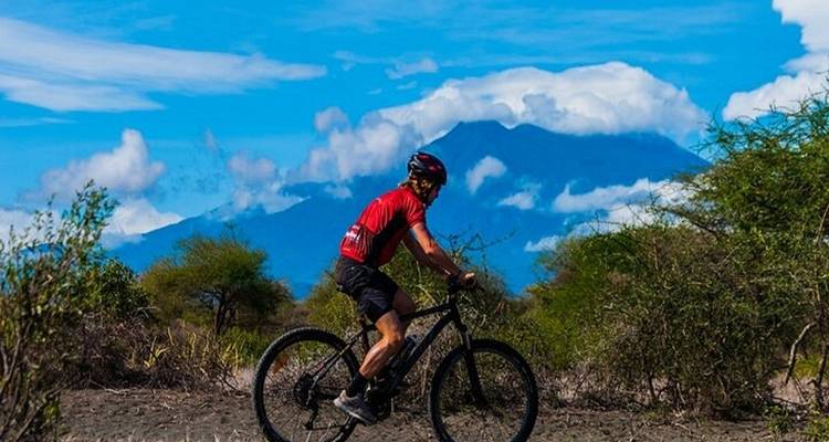 Circuit d'une journée en vélo de montagne dans le parc national d'Arusha - Kilingeadventures 1
