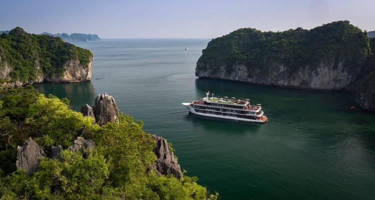 Go Travel - Circuito por la Bahía de Halong 3 Días / 2 Noches - Crucero de Lujo - GoTravelAround 3