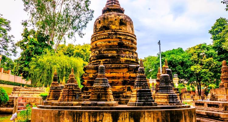 Entrancing Buddha’s Steps By Luxury Cruise India 20 Days - TTI TOURS 6