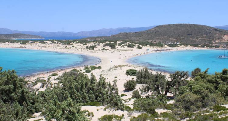 Excursión guiada en bicicleta eléctrica por el Peloponeso Meridional: Areópoli, Monemvasia, Elafonisos, Cuevas de Diros y Mystras - Athensbybike 2