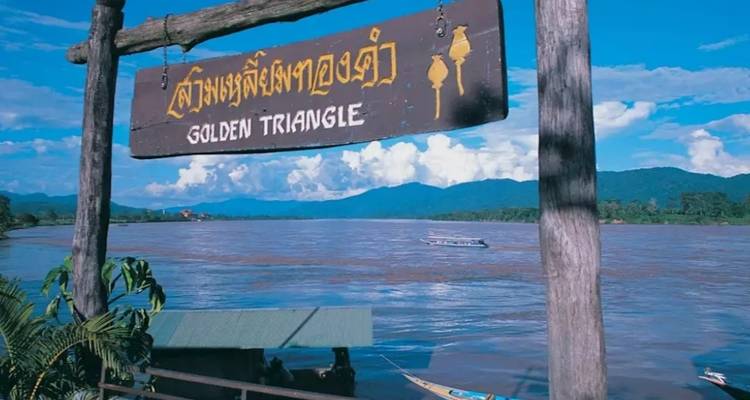 7 Days Chiang Rai - Chiang Mai Cultural and Natural Tour (private guide & driver） - UME Travel Co. Ltd 2