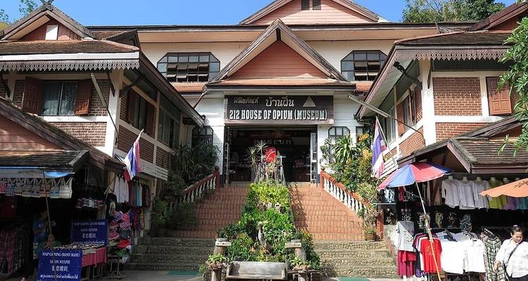 7 Days Chiang Rai - Chiang Mai Cultural and Natural Tour (private guide & driver） - UME Travel Co. Ltd 4