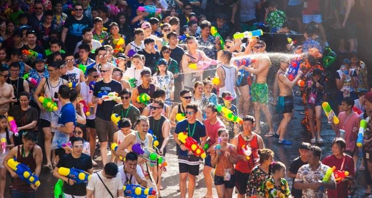 5 Días 2025 Carnaval de Songkran (guía y conductor privados） - UME Travel Co. Ltd 7