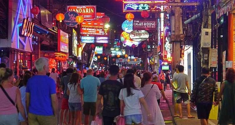 5 Días 2025 Carnaval de Songkran (guía y conductor privados） - UME Travel Co. Ltd 8