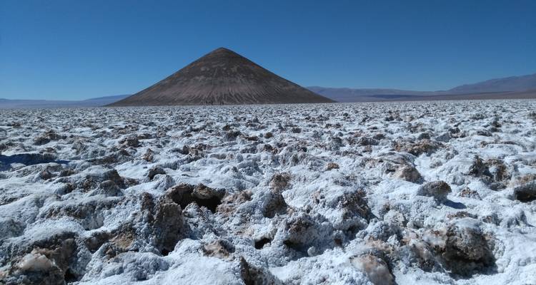 Tolar Grande: Volcanoes & Salt Deserts - Mater Sustentable 8