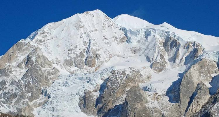 Trekking por el Valle de Langtang 9 Días - White Hill Adventure Treks and Expedition Pvt Ltd 3