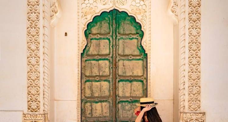 Luxury Golden Triangle Tour with Jodhpur & Udaipur from New Delhi Airport: Taj Mahal, Elephants, Camels and Lakes - Creative India Journey 7