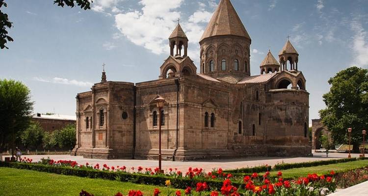 Circuito por Azerbaiyán Georgia Armenia 20 días - Cascade Travel 4