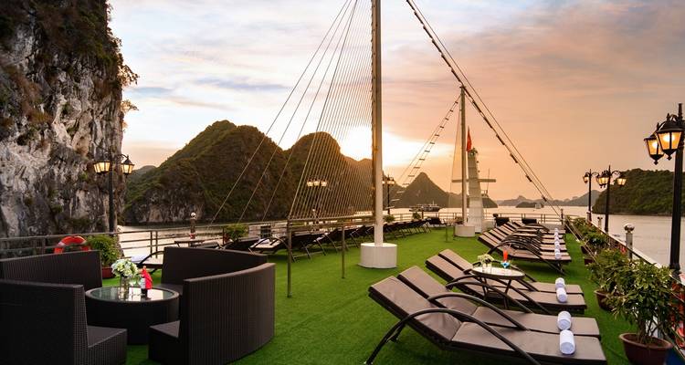 Highlights of Northern Vietnam 5 days Tour - Rustic Asia Travel 8