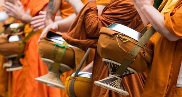 4 Días Festival Songkran de Chiang Mai (guía y conductor privados） - UME Travel Co. Ltd 7