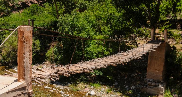 Trekking à Imlil vers l'Ourika dans les montagnes de l'Atlas 3 jours Circuit privé - Moroccan Best Tours 4