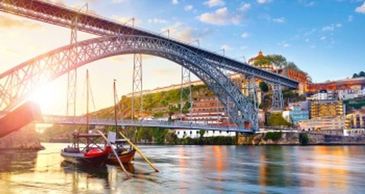 De Portugal a España: Oporto, el Valle del Duero (Portugal) y Salamanca (España) - Vasco de Gama - CroisiEurope River Cruises 9