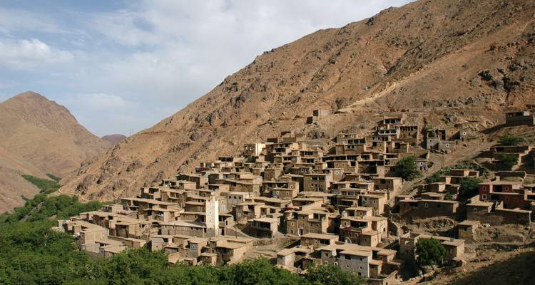 Trekking au Toubkal Vallées du Haut Atlas, villages berbères et Mont Toubkal 5 jours - Moroccan Best Tours 7