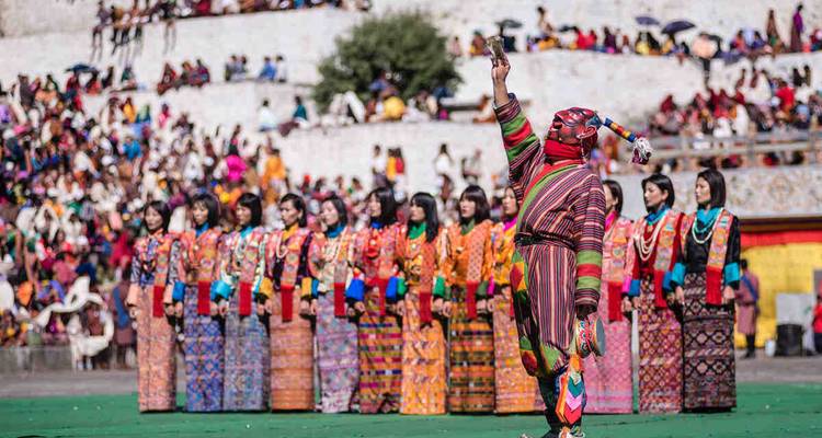 Les festivals de Thimphu Tshechu et de Gangtey Tshechu au Bhoutan - Yellowwood Adventures Ltd 1