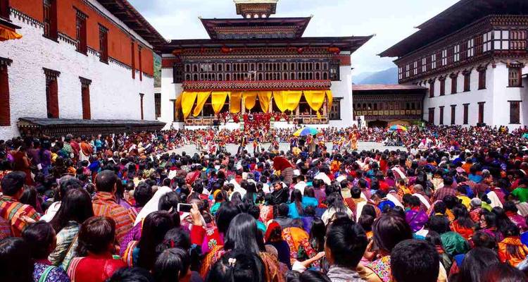 Les festivals de Thimphu Tshechu et de Gangtey Tshechu au Bhoutan - Yellowwood Adventures Ltd 7
