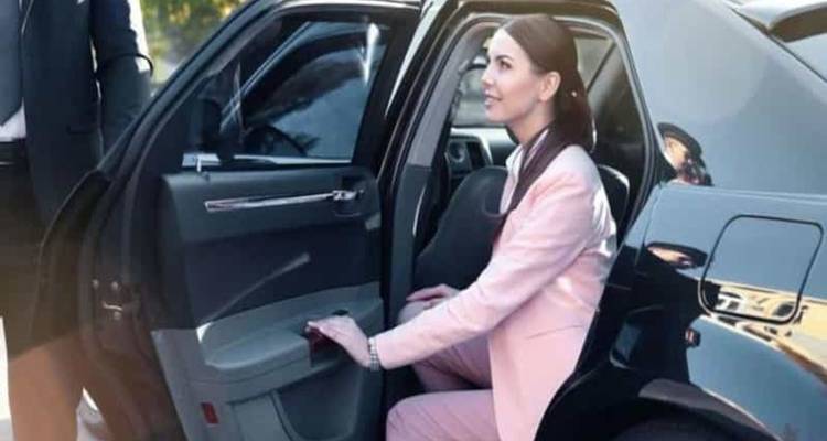 Private Transfers from fez to the Airport fez saiss(Door to Door) - Omega Tour 3