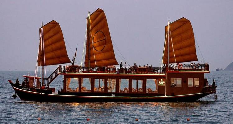 Nha Trang : Dîner-croisière au coucher du soleil sur la mer - Lavyla Tourist 8