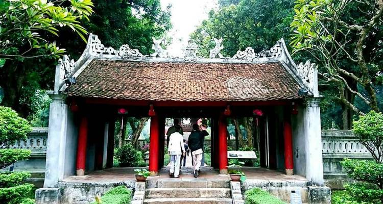 Hanoi : visite privée des musées, de l'histoire et des mausolées - Lavyla Tourist 1