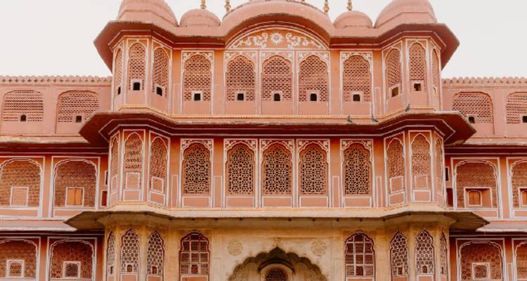Discover India in 12 Days: From the Golden Triangle to Rajasthan and Mathura - Edshil Tours  7