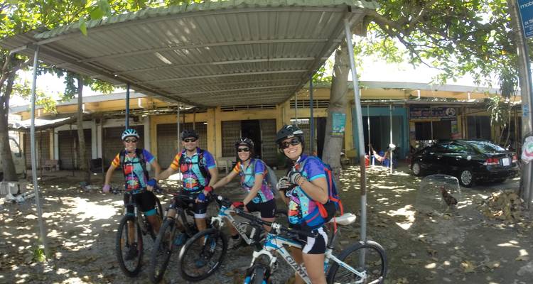 En bici por Saigón Bangkok - Vietnam Bicycle Travel 8
