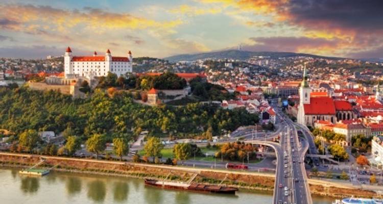 Año Nuevo en el Danubio: Viena, Budapest y Bratislava (crucero puerto a puerto) - Douce France - CroisiEurope River Cruises 2