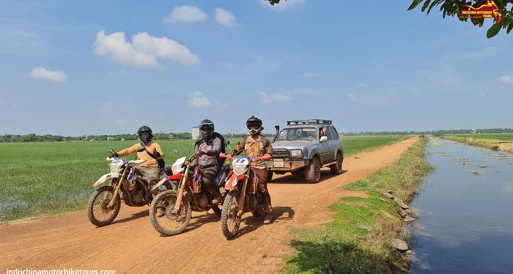 Increíble circuito en moto de 4 días por Camboya desde Siem Reap a Preah Vihear, Tbeng Meanchey y Kampong Thom - VietLong Travel 2