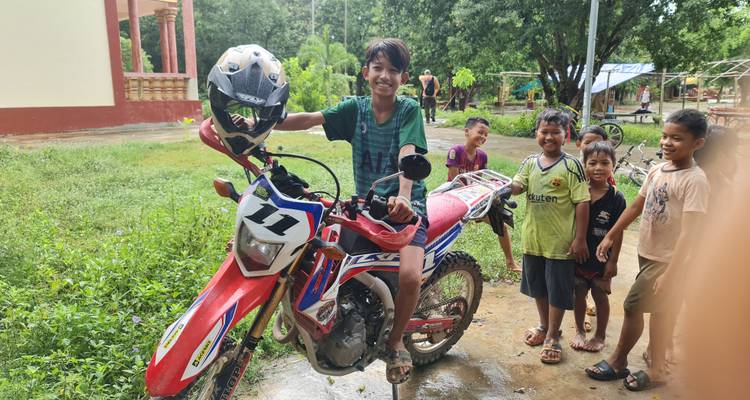 Increíble circuito en moto de 4 días por Camboya desde Siem Reap a Preah Vihear, Tbeng Meanchey y Kampong Thom - VietLong Travel 4