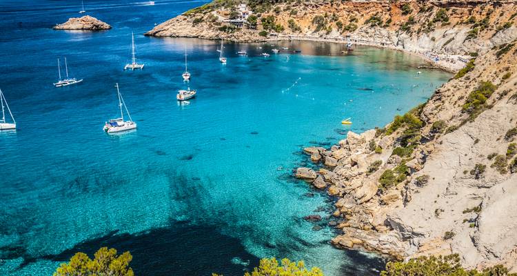 Barcelona, Ibiza and Mallorca (Pride) - Contiki 6