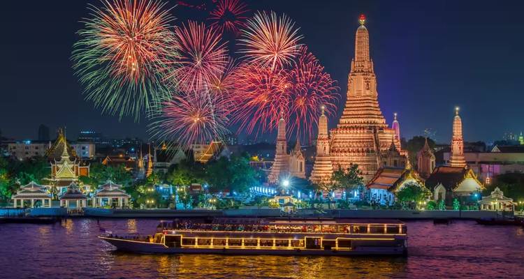 Circuit épique de la Thaïlande au Laos avec temples, chutes d'eau et trajets en train - VietLong Travel 4