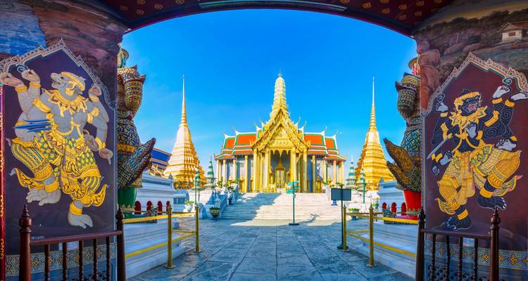 Circuit épique de la Thaïlande au Laos avec temples, chutes d'eau et trajets en train - VietLong Travel 8