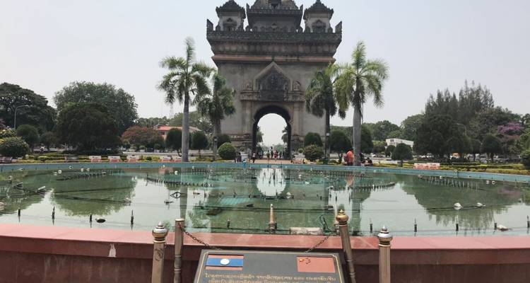 Maravilloso viaje en moto por Laos desde Vientiane a Nam Ngum, Thalat, Phou Khao Khouay - DNQ Travel 1