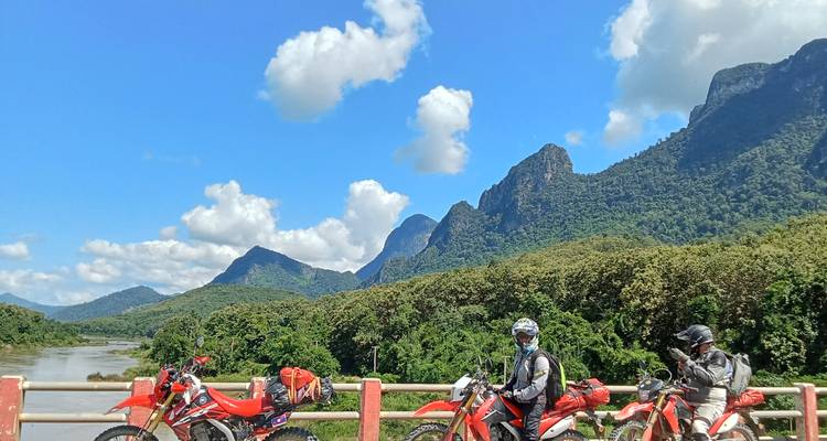Maravilloso viaje en moto por Laos desde Vientiane a Nam Ngum, Thalat, Phou Khao Khouay - DNQ Travel 2