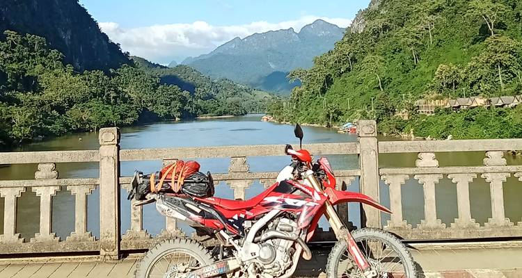 Viaje de Aventura en Moto por Aldeas Remotas de Laos - DNQ Travel 10