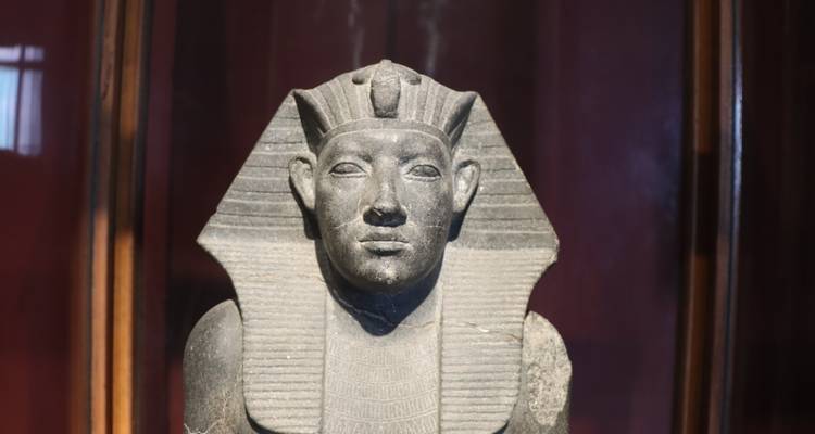 7 nuits Mer Rouge + 3 nuits Le Caire classique + 4 nuits Croisière (5 étoiles) - Long Range Travel 7