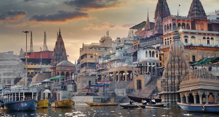 6 Nights 7 Days Luxury Golden Triangle Tour With Varanasi (5 Star Hotels) -  Taj Voyages Tours  10