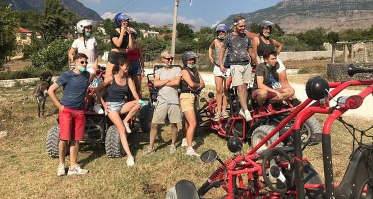 Excursión privada de un día a Gjirokastra desde Tirana - Go as Local  4