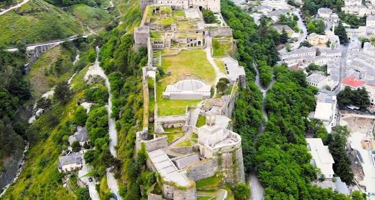 Excursión privada de un día a Gjirokastra desde Tirana - Go as Local  8